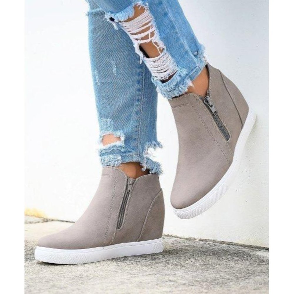NWOT JUTI Gray Side-Zip Wedge Sneaker, 878-892 Size 41 / 9